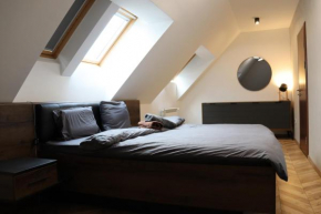 Luxury Exit 2 BED 1 SOFA 4 PEOPLE